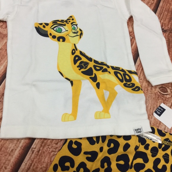 Baby Gap 6 12 Month Lion King Cheetah Pajamas - Picture 3 of 3